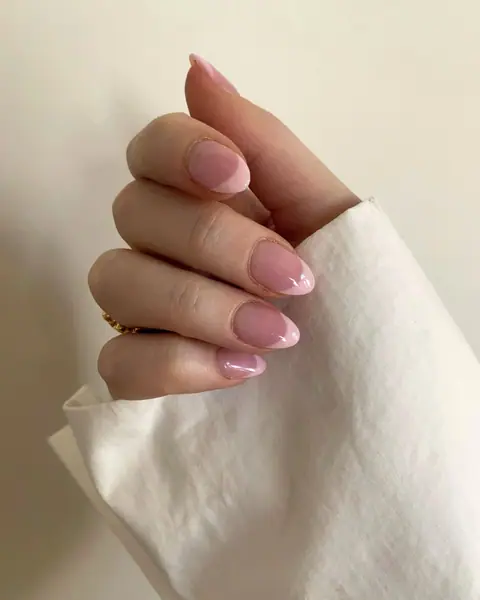 Manicure nude
